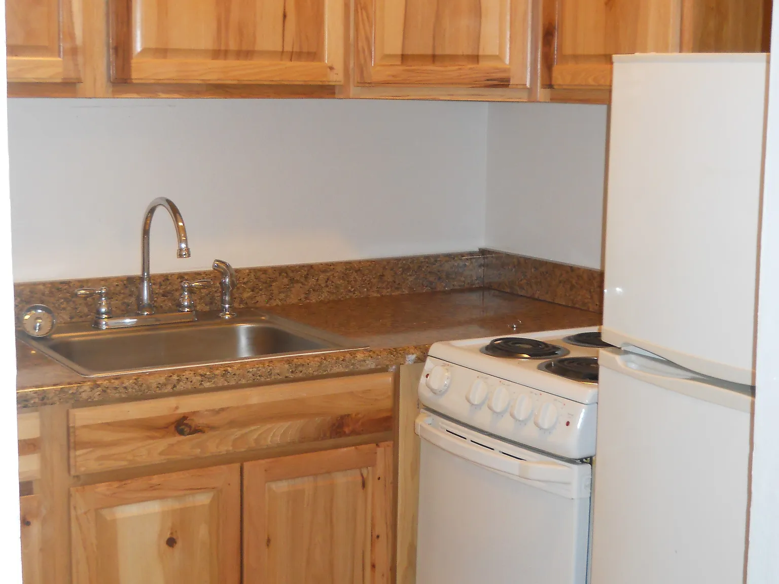 1 bed, $695 — Photo 2