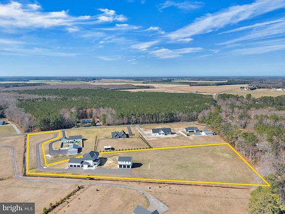 3rd image of 20157 W Piney Grove Rd