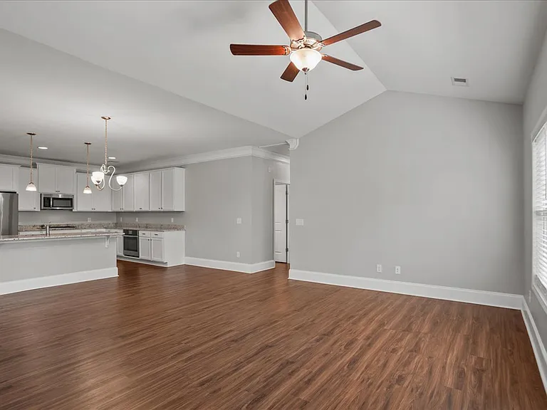 408 Senate St — Photo 2