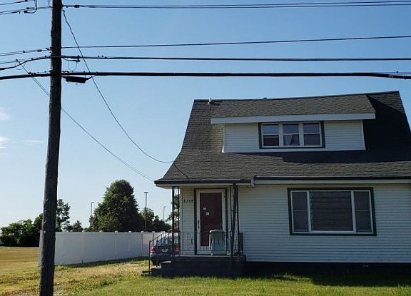 2nd image of 8268 N Dixie Hwy