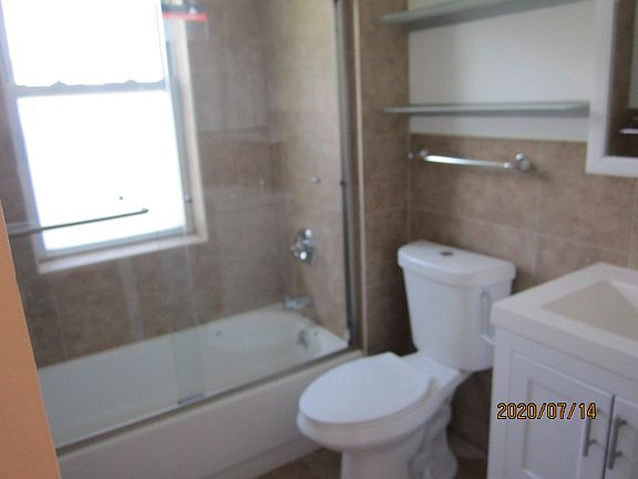 2nd image of 927 Bedford Ave #B1