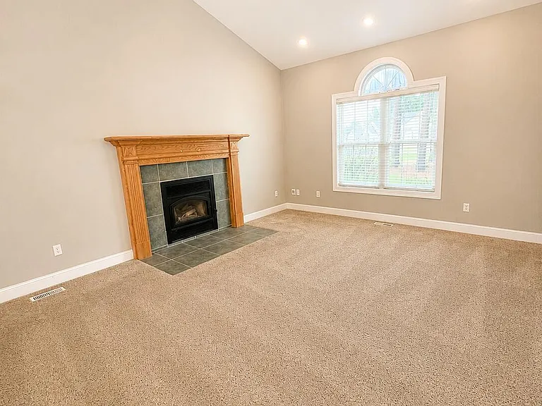 546 Keagan Way — Photo 18