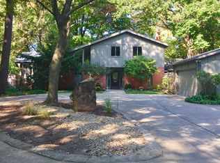 2333 N Park Blvd, Cleveland Heights, OH 44106