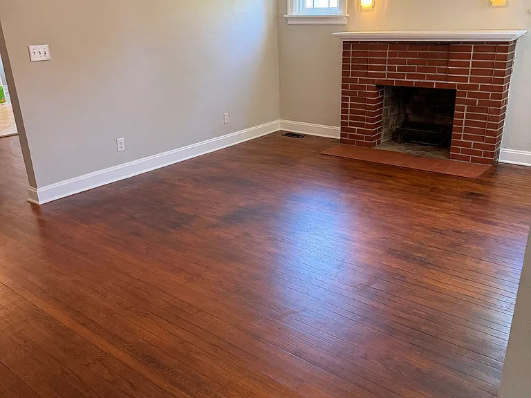 3413 Gilham Ave #B — Photo 3