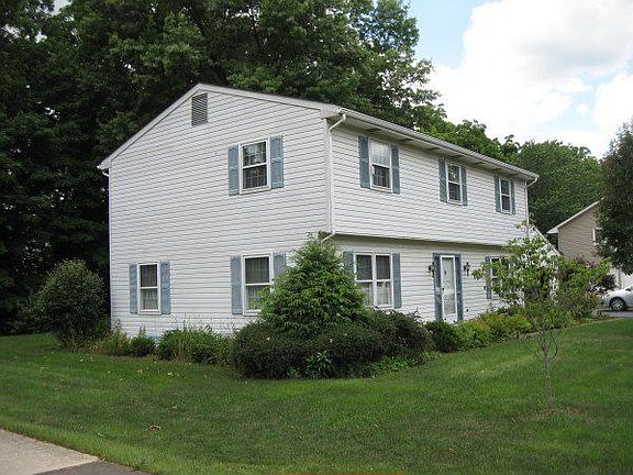 3rd image of 93 Timberlane Dr