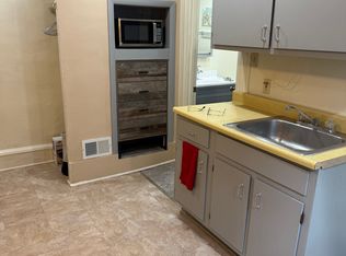 726 10th Ave #1A, Menominee, MI 49858