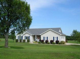 1078 E 1479th Rd, Lawrence, KS 66046