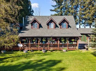 527 W 4th St, Coquille, OR 97423