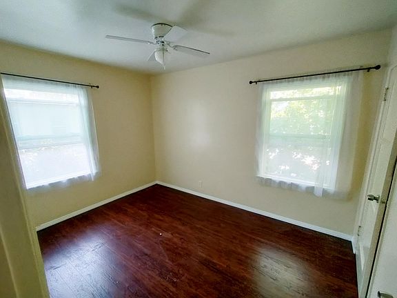 3rd image of 6 Bonita St APT D