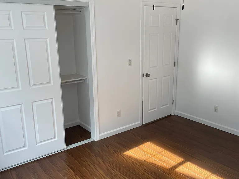 1529 Mohawk St — Photo 13