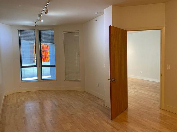 2nd image of 1630 California St