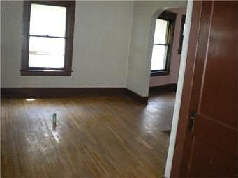 5th image of 336 N Belmont Blvd