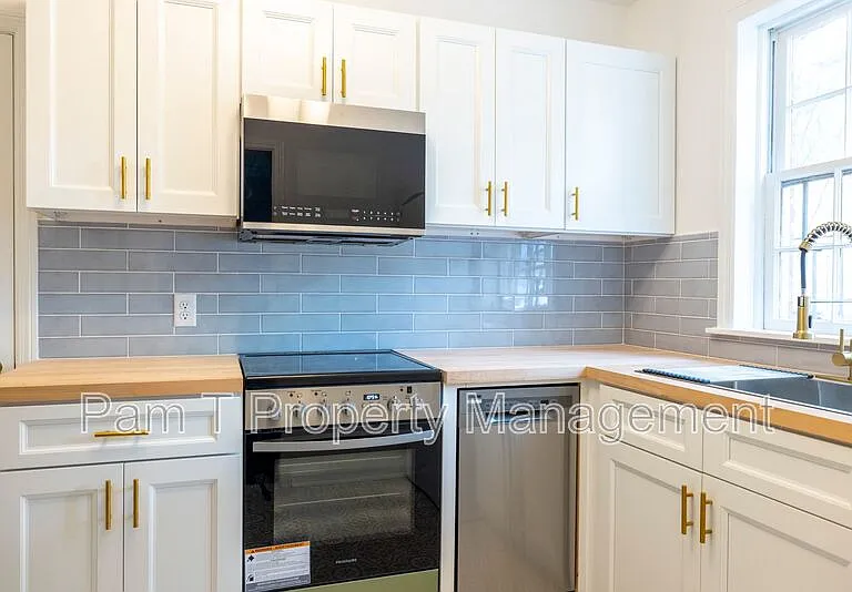 3411 Bull St #1 — Photo 14