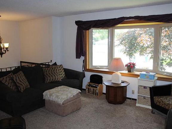 4th image of 5557 Vera Cruz Ave N