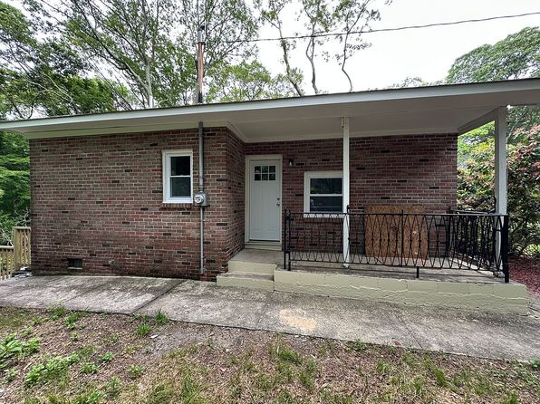 108 Maple Ave