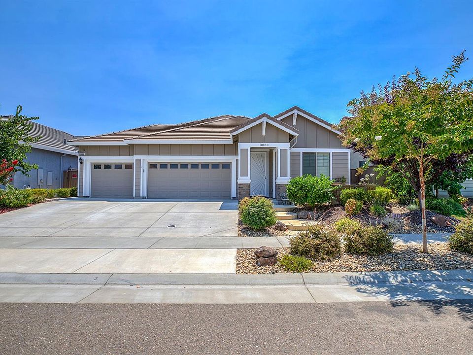 1st image of 3080 Oak Trail Way