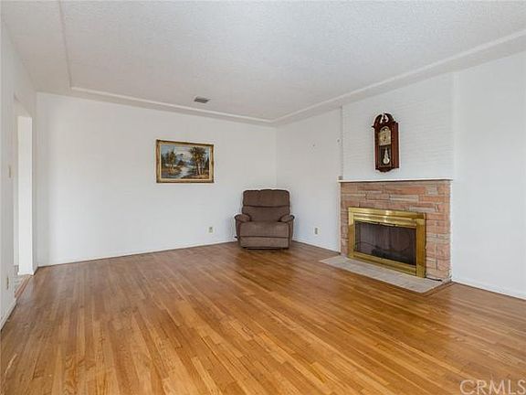 5th image of 1035 W 24th St