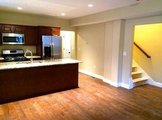 115 W 3rd St #1, Boston, MA 02127
