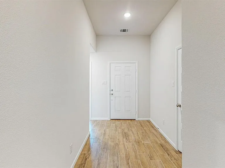 5809 Sandown Dr — Photo 2