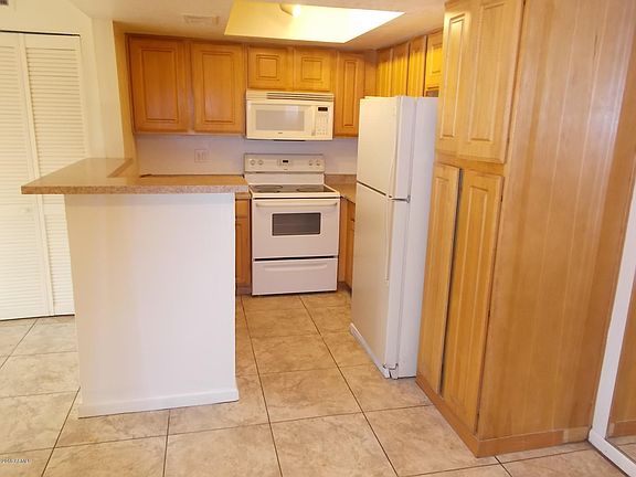 2nd image of 3601 W Tierra Buena Ln Unit 134
