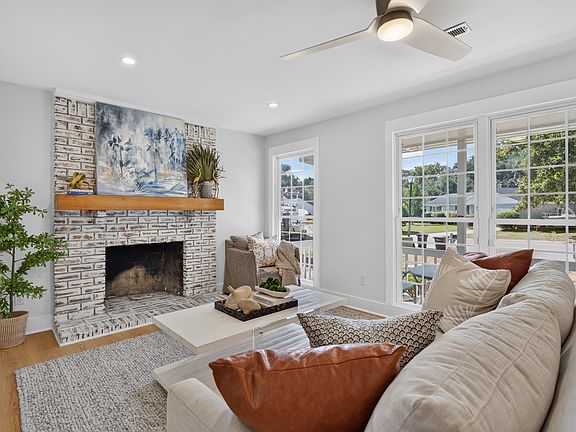 5th image of 1456 Waterway Ct