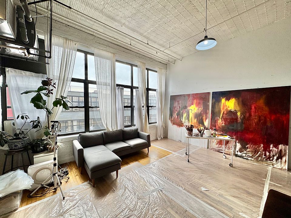 1st image of 255 McKibbin St #517