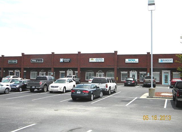 1st image of 2459 Hurt Dr