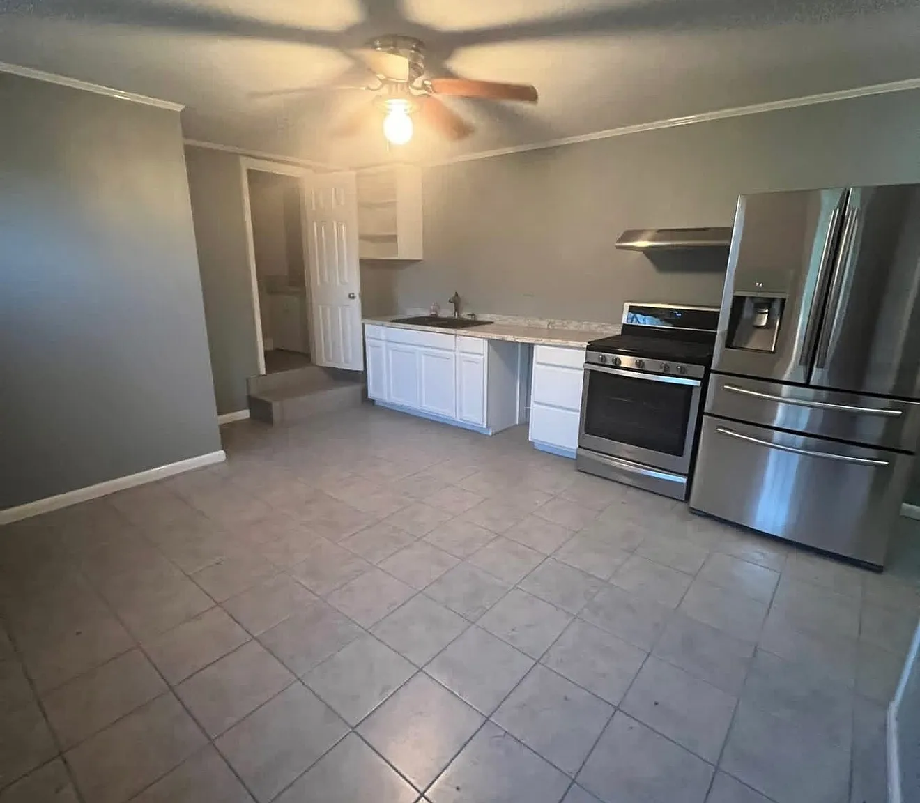 1 bed, $1,100 — Photo 1