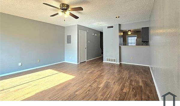 1st image of 5807 Shadydell Dr