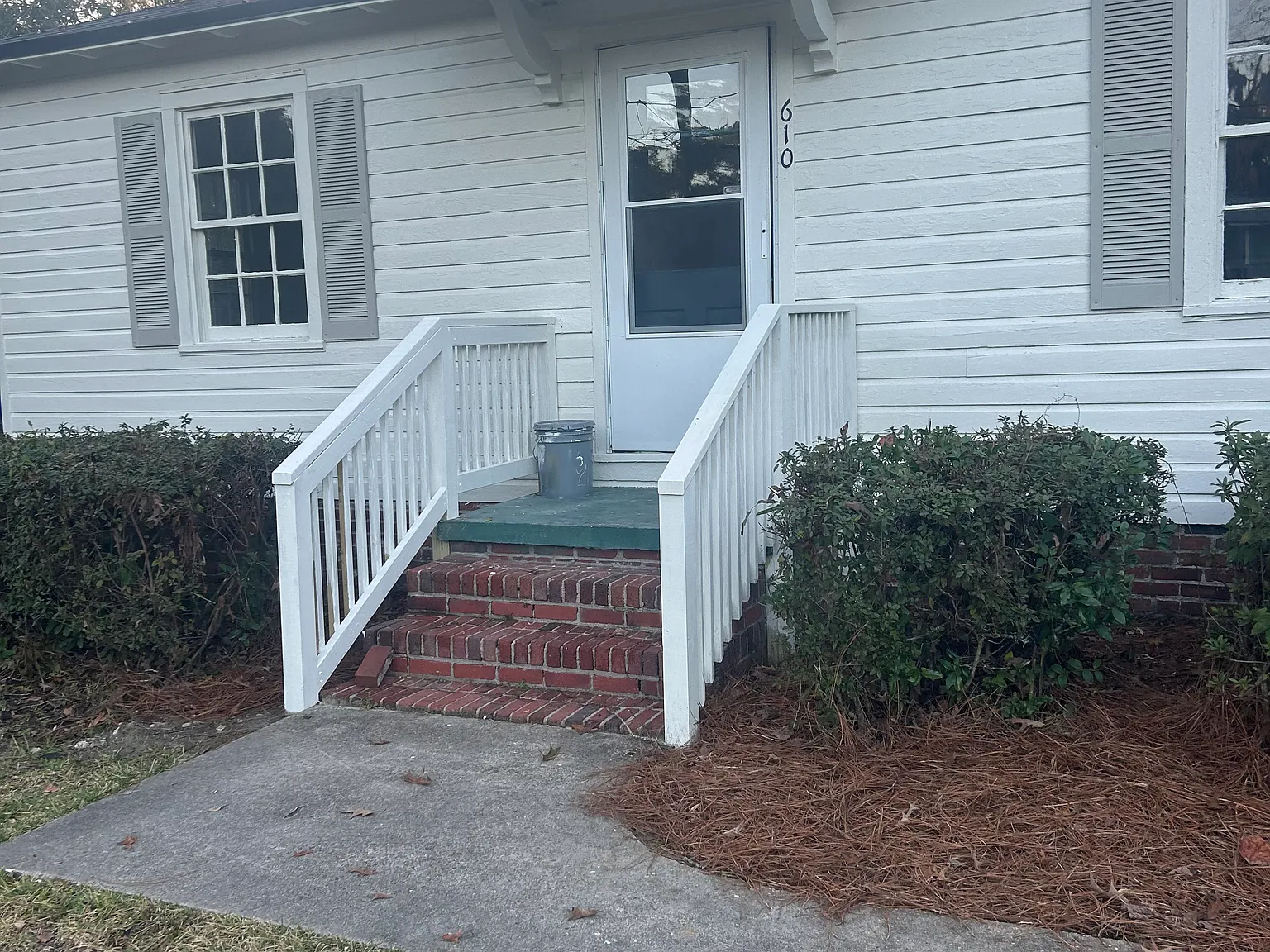 610 Blackshear St — Photo 2