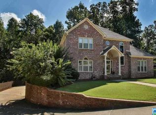 1804 Sandy Ridge Cir, Hoover, AL 35244