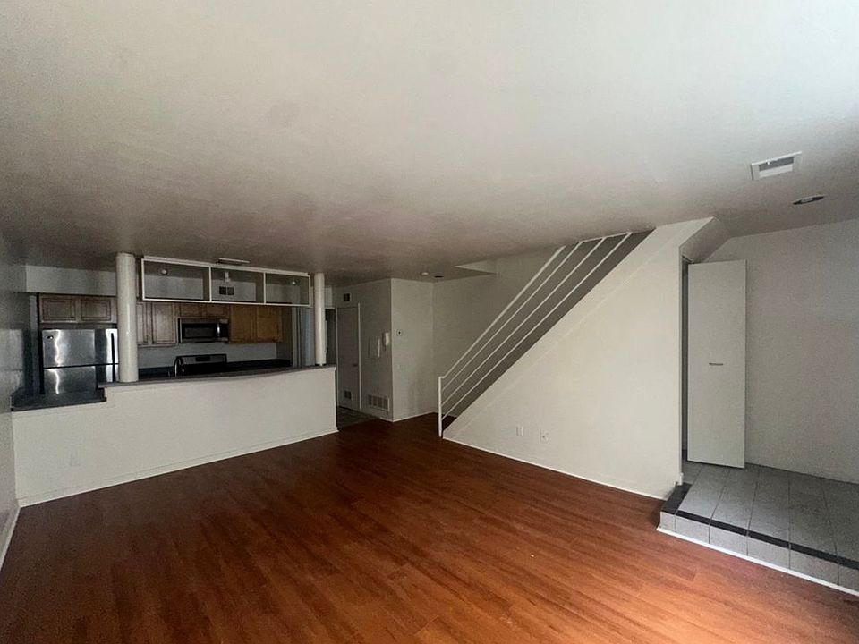 1st image of 2627 Brown St #412