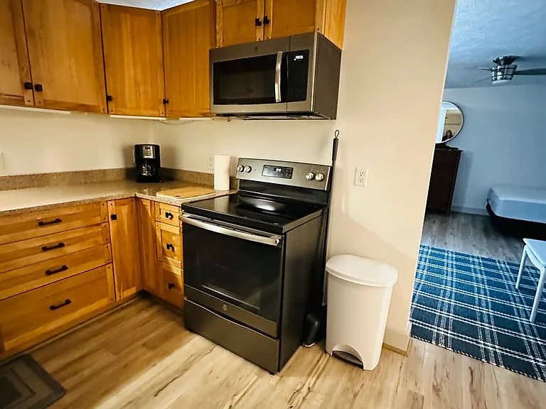 124 Beech St #207 — Photo 8
