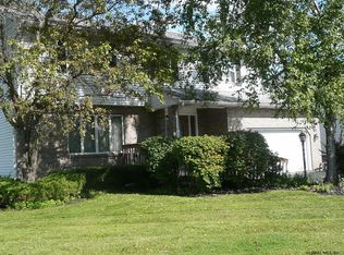 8 Winchester Pl, Loudonville, NY 12211