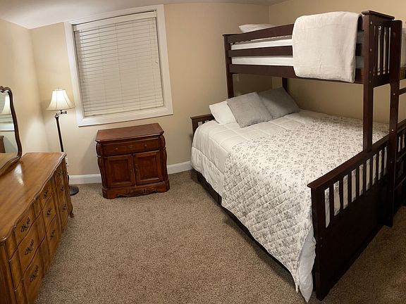 5th image of 146 Harvard Ave #1