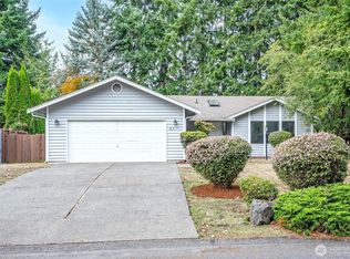 9711 Onyx Dr SW, Tacoma, WA