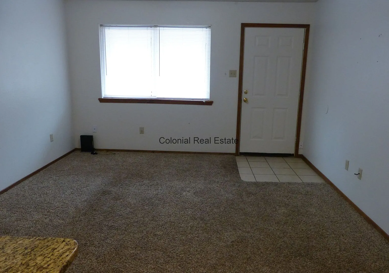 813 Laurelwood — Photo 4