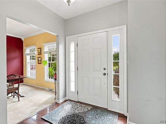 2nd image of 2 Chicory Ln