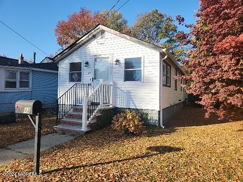 43 Shoreland Ter Photo 1