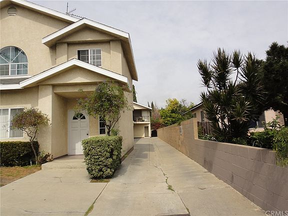 3rd image of 1639 W 205th St