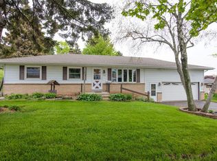 1110 Maitland Dr, Waukesha, WI 53188