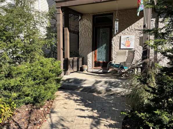 2254 Francis Ln APT 2, Cincinnati, OH 45206