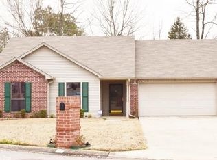 58 Redleaf Cir, Little Rock, AR 72210