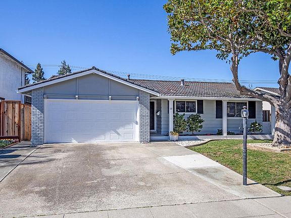 3rd image of 1131 Monica Ln