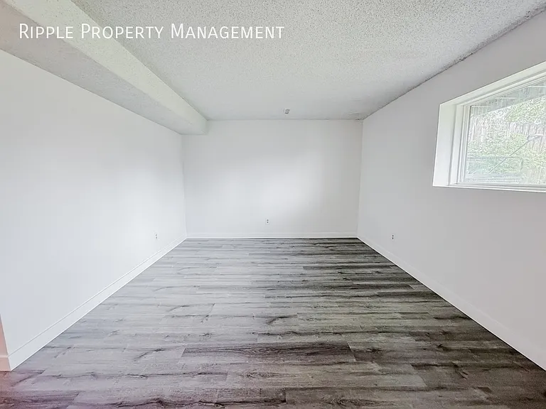 1513 36th St SE #B — Photo 4