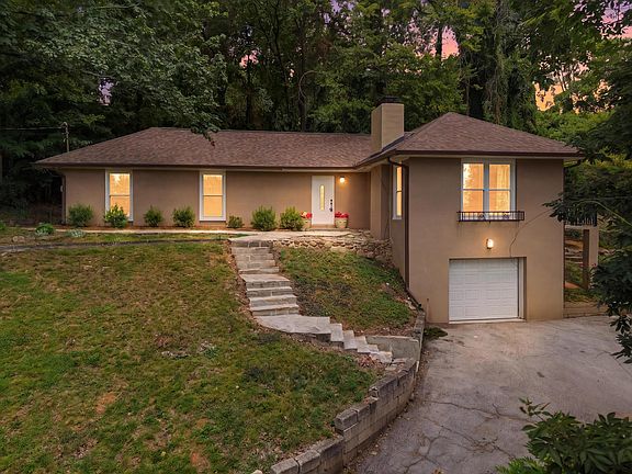 2nd image of 119 Crestview Cir