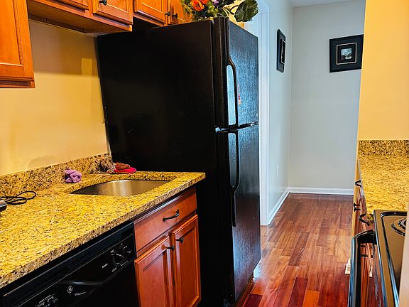 5th image of 118 Westwick Ct Unit 3