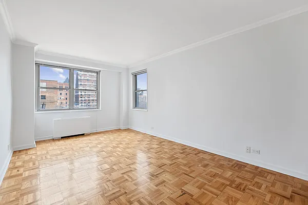 Sold by Compass | media 4