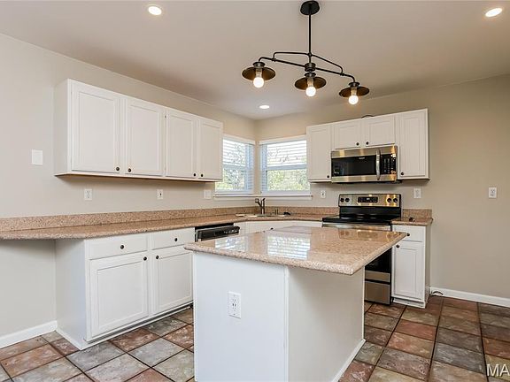 5th image of 519 Great Oaks Meadow Dr