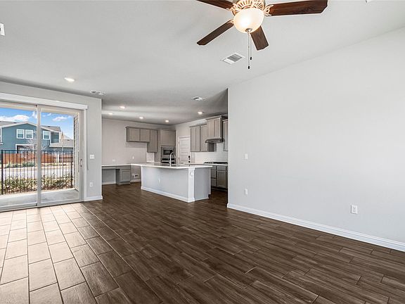 4th image of 8017 Orizzonte St